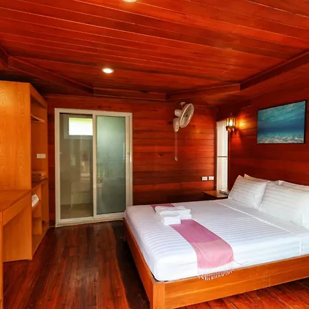 Horizon Beach Resort Koh Jum-3